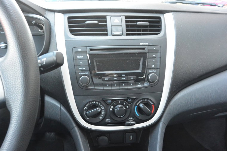 Vehicle Image 14