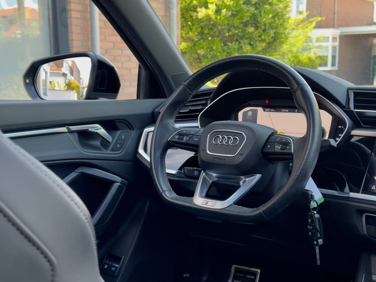 Vehicle Image 31