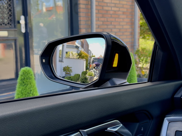 Vehicle Image 35