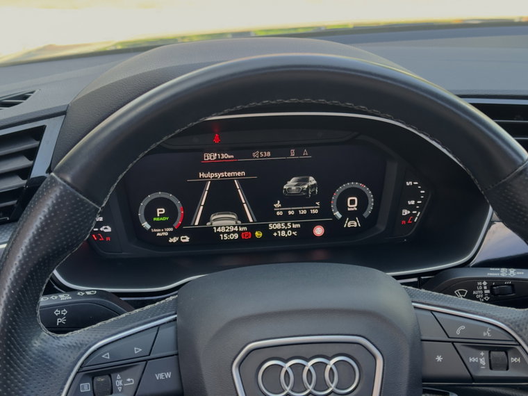 Vehicle Image 36