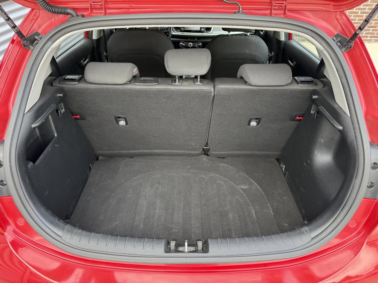 Vehicle Image 20