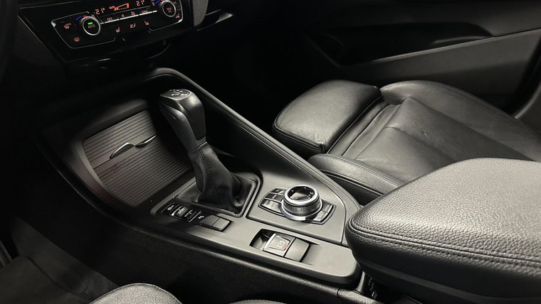 Vehicle Image 50