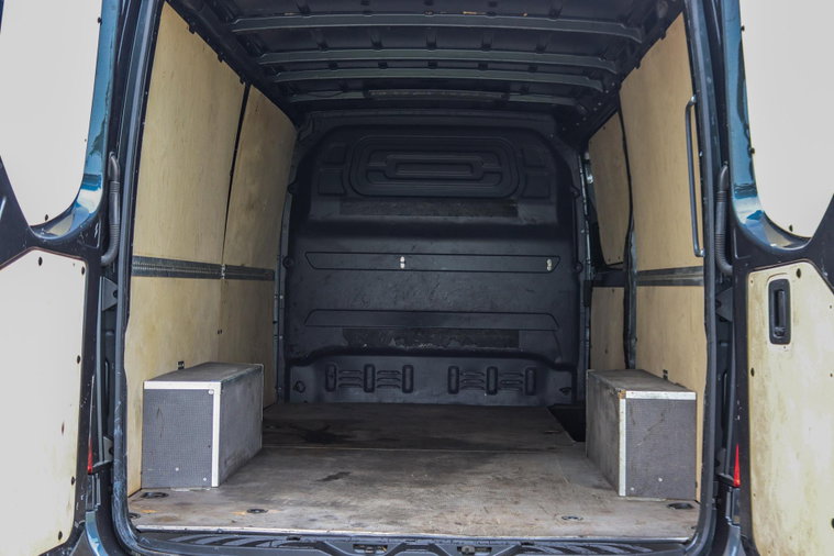 Vehicle Image 35