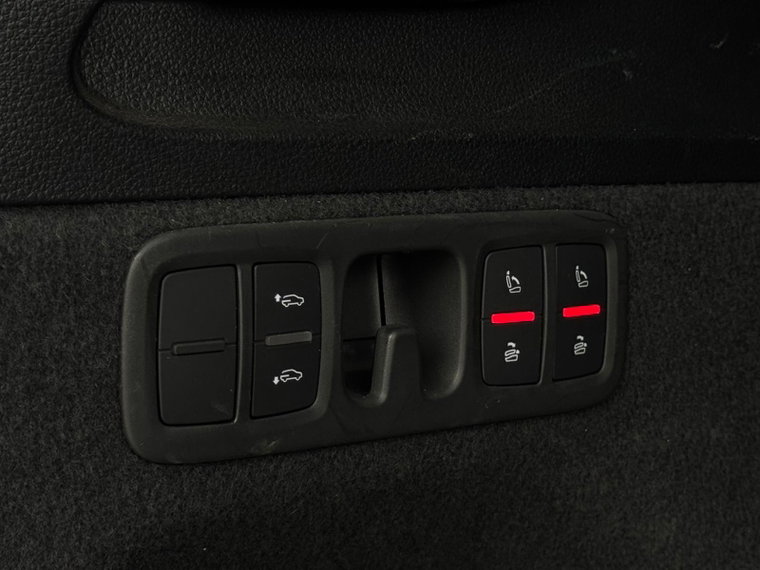 Vehicle Image 27
