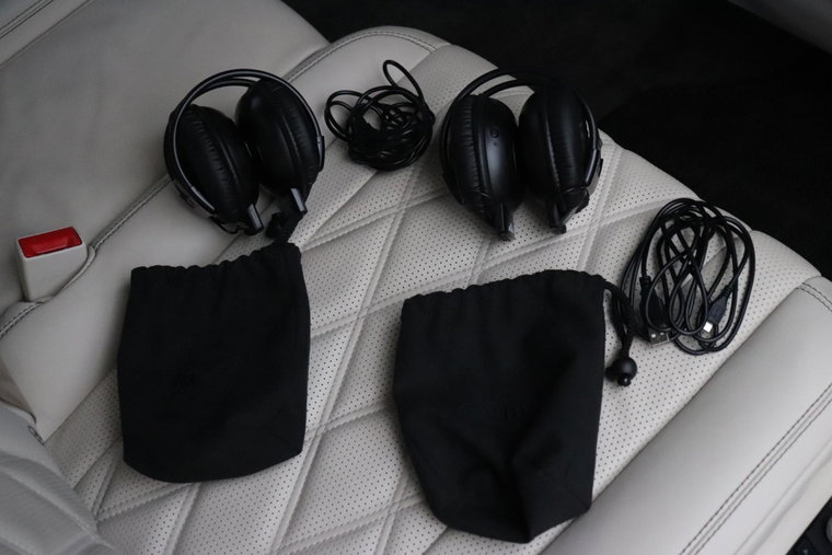 Vehicle Image 32