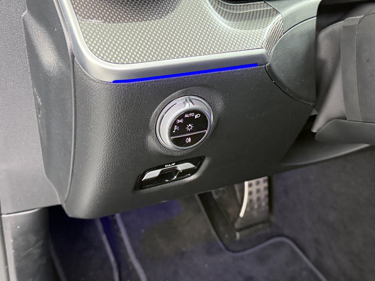 Vehicle Image 23