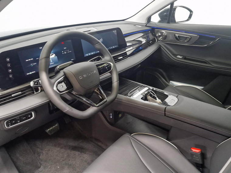 Vehicle Image 33