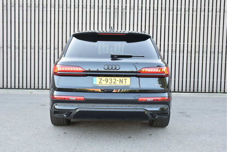 Vehicle Image 40