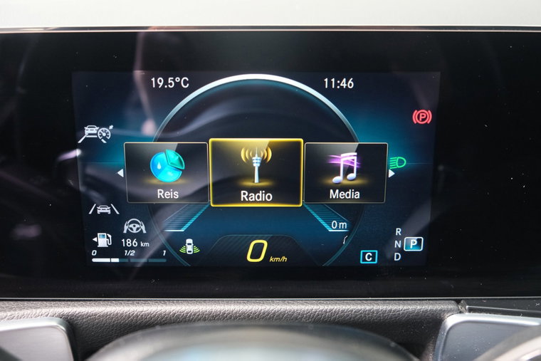 Vehicle Image 37