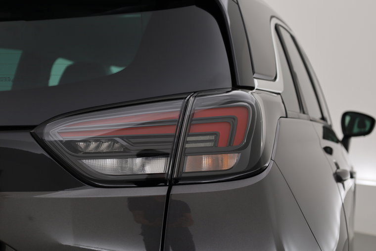 Vehicle Image 35