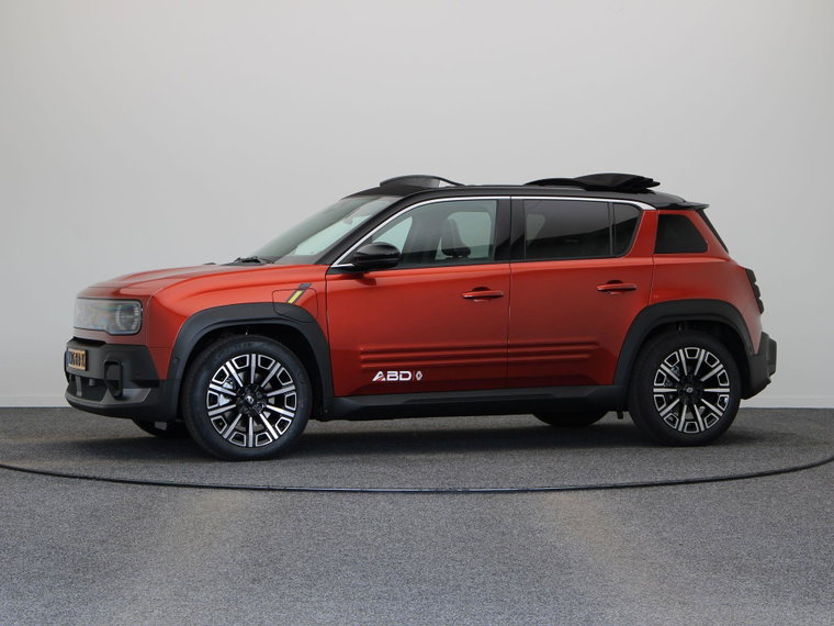 Vehicle Image 12
