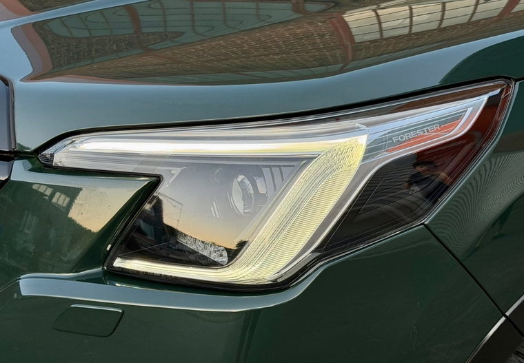 Vehicle Image 9