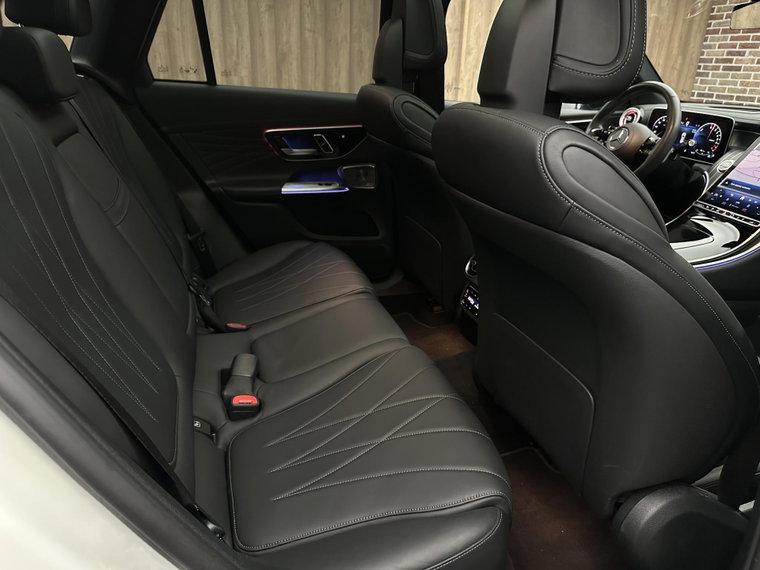Vehicle Image 41