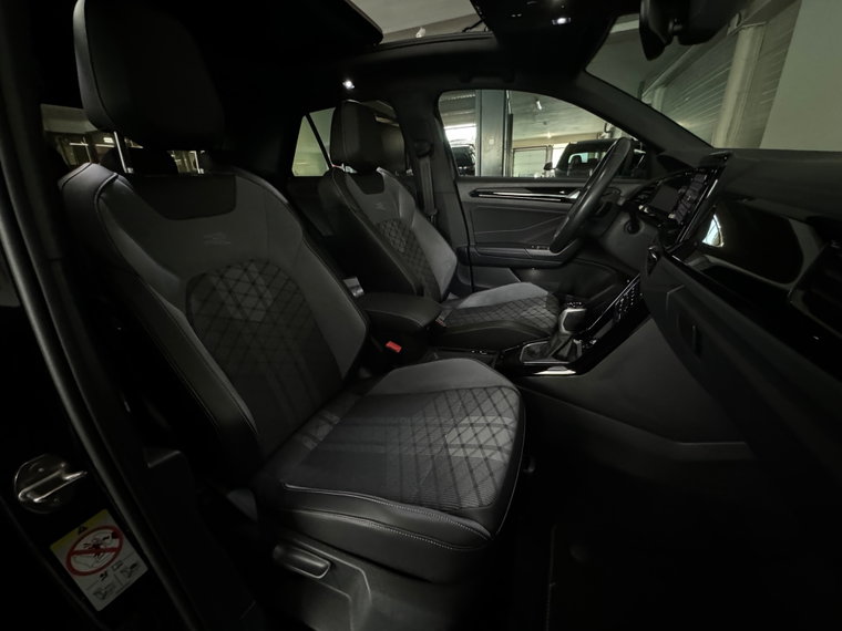 Vehicle Image 36