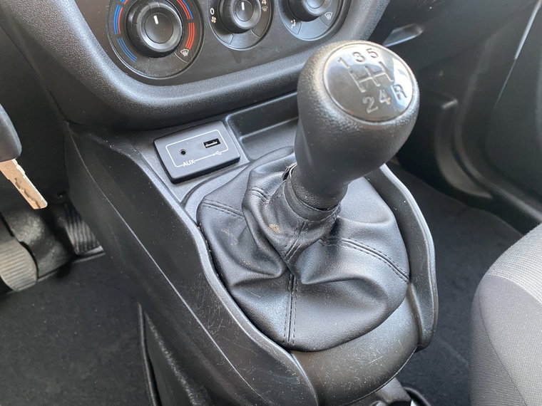 Vehicle Image 17
