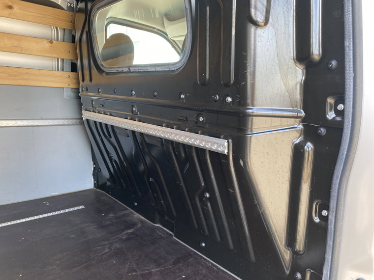 Vehicle Image 31
