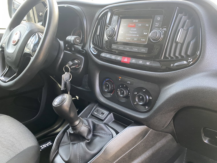 Vehicle Image 34