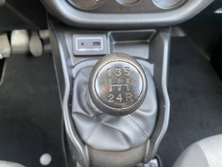 Vehicle Image 36