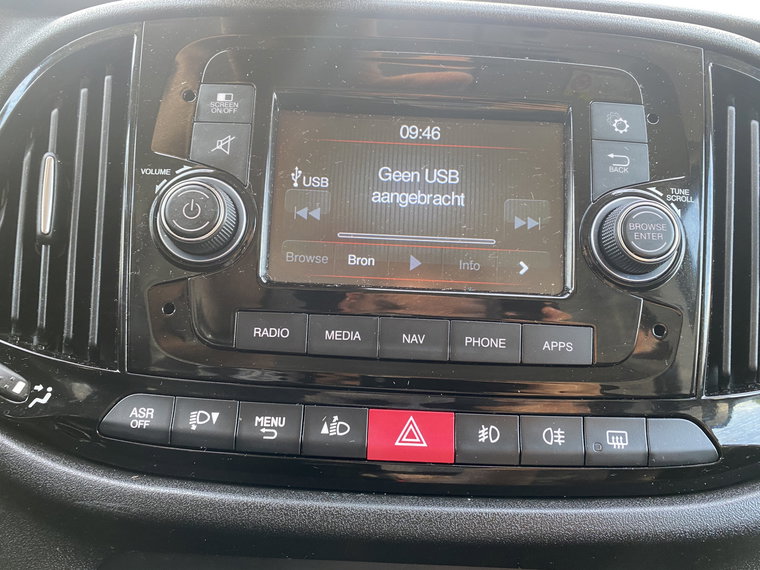 Vehicle Image 40