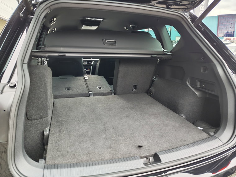 Vehicle Image 38