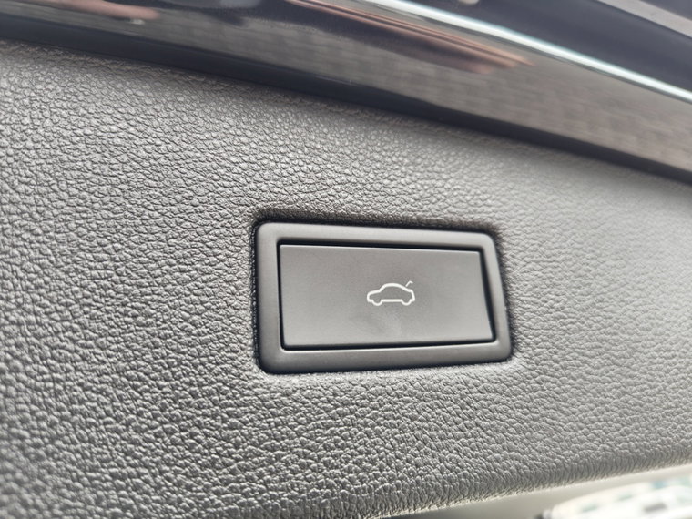 Vehicle Image 40