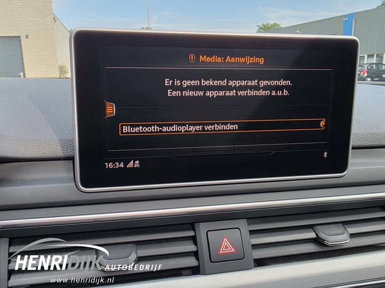 Vehicle Image 36