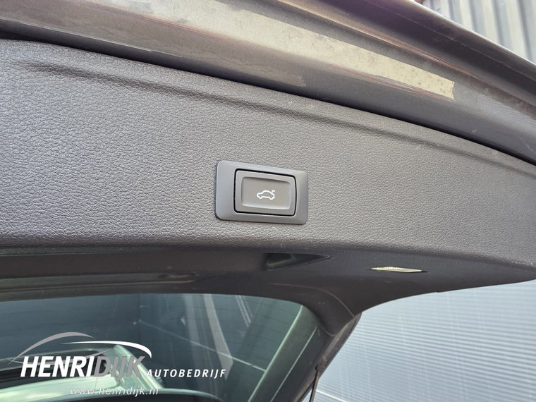 Vehicle Image 41