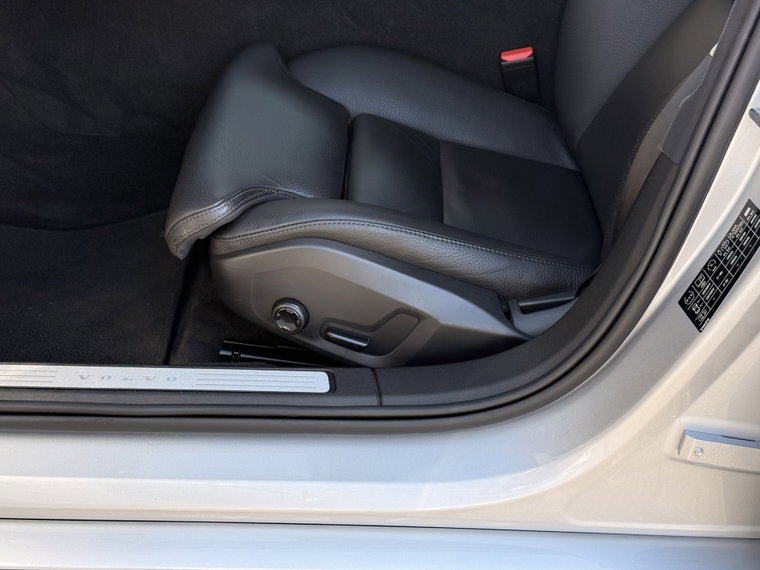 Vehicle Image 39