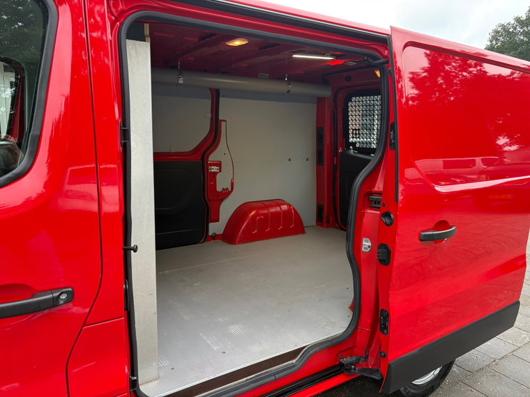 Vehicle Image 37
