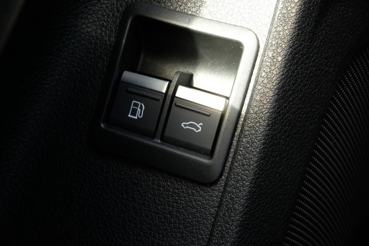 Vehicle Image 37