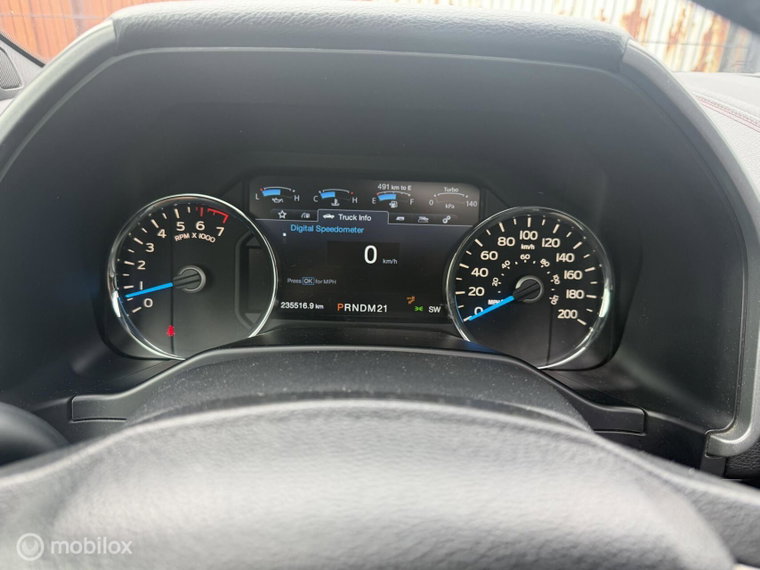Vehicle Image 26