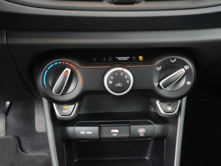 Vehicle Image 27