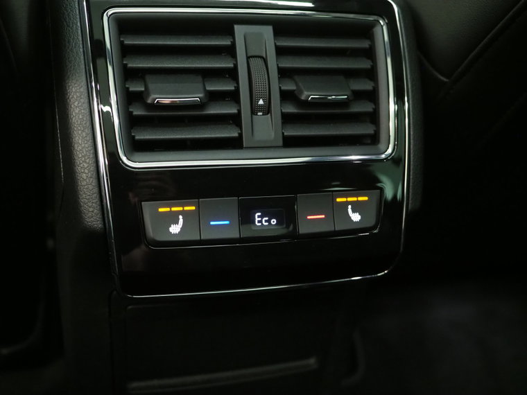 Vehicle Image 40