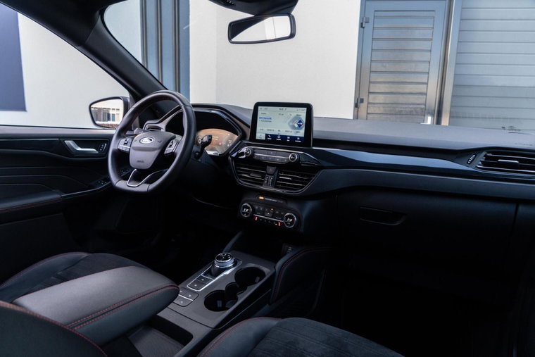 Vehicle Image 11