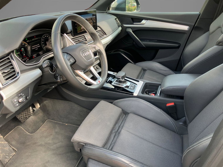 Vehicle Image 18