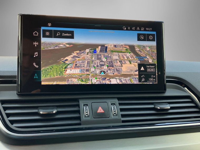 Vehicle Image 8