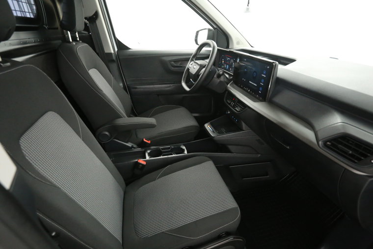 Vehicle Image 23