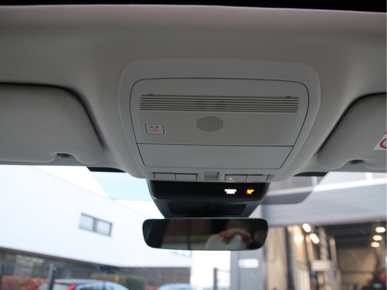 Vehicle Image 37