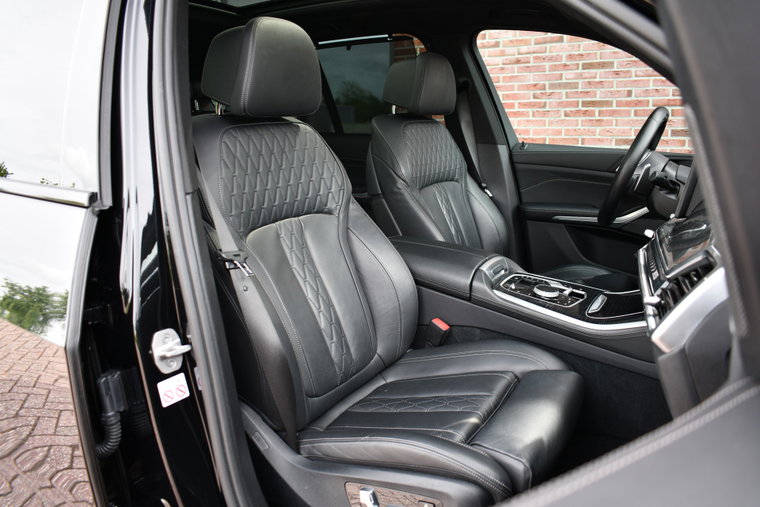 Vehicle Image 36