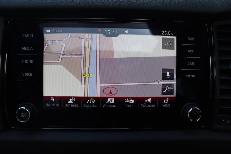 Vehicle Image 14