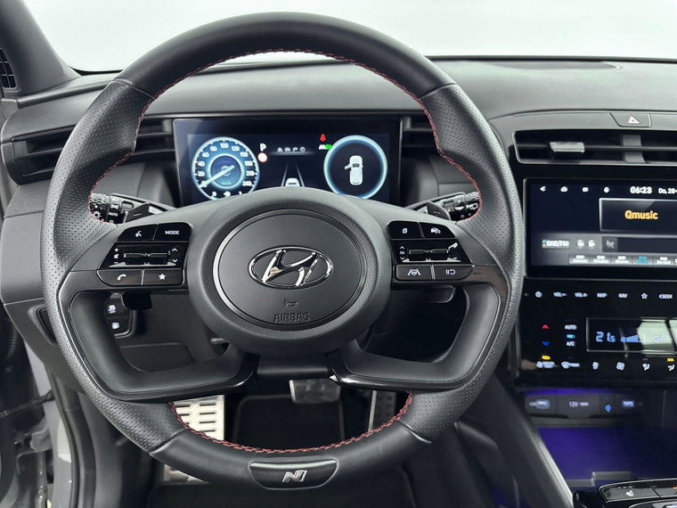 Vehicle Image 21