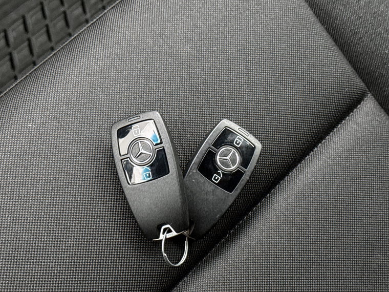 Vehicle Image 27