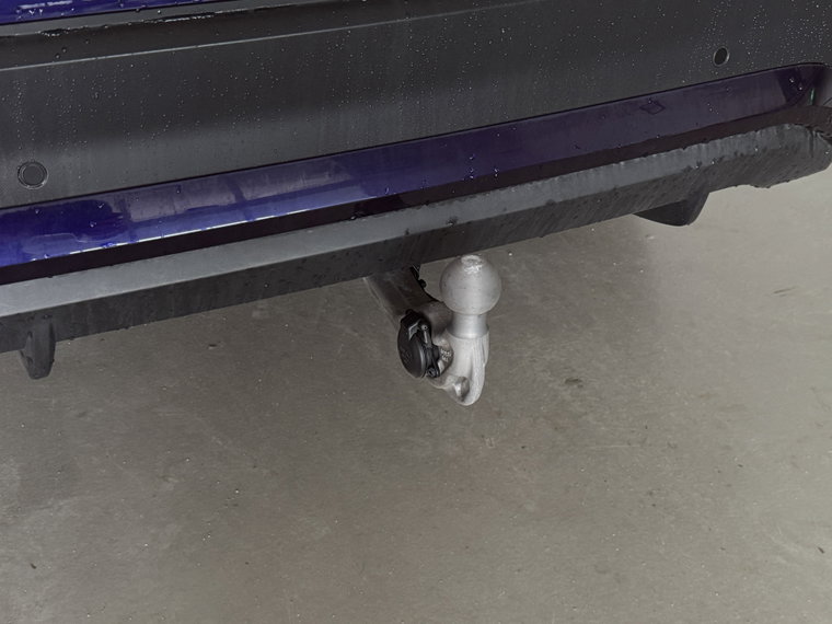 Vehicle Image 42