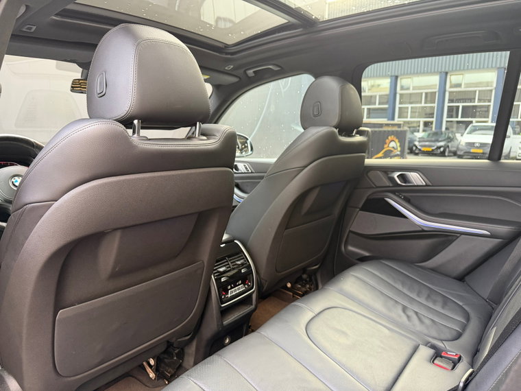 Vehicle Image 40
