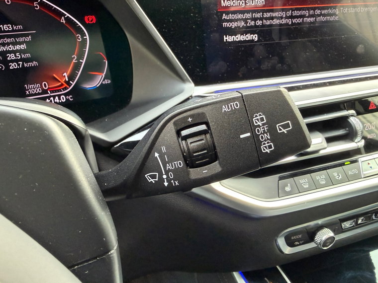 Vehicle Image 52