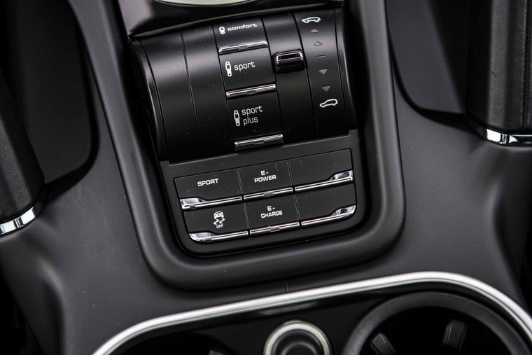 Vehicle Image 40