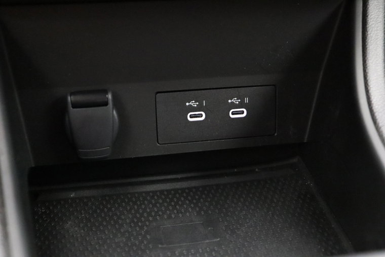 Vehicle Image 29