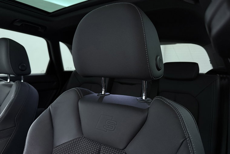 Vehicle Image 40