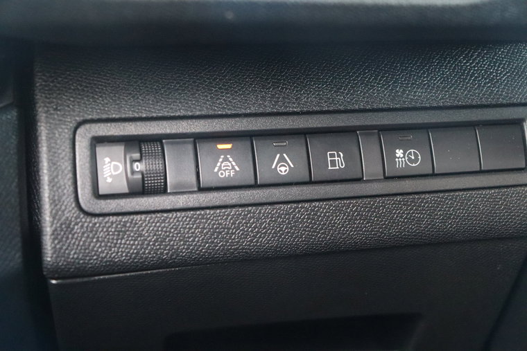 Vehicle Image 26
