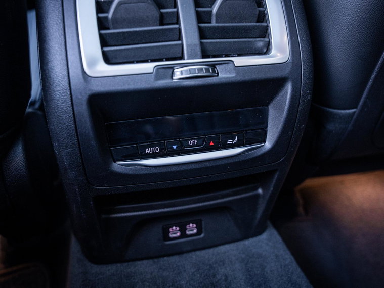 Vehicle Image 40